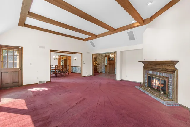 $549,000 | 2627 Lake Isle Drive, Mequon, WI 53092