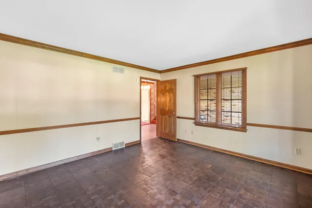 $549,000 | 2627 Lake Isle Drive, Mequon, WI 53092