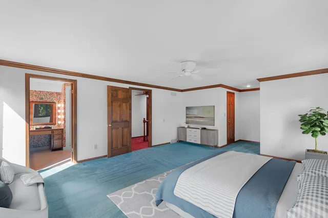 $549,000 | 2627 Lake Isle Drive, Mequon, WI 53092