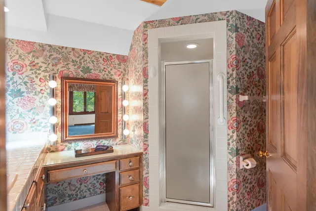 $549,000 | 2627 Lake Isle Drive, Mequon, WI 53092