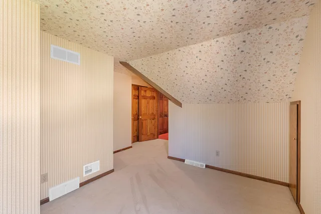 $549,000 | 2627 Lake Isle Drive, Mequon, WI 53092