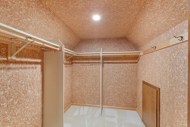 $549,000 | 2627 Lake Isle Drive, Mequon, WI 53092