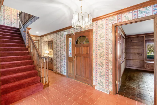 $549,000 | 2627 Lake Isle Drive, Mequon, WI 53092