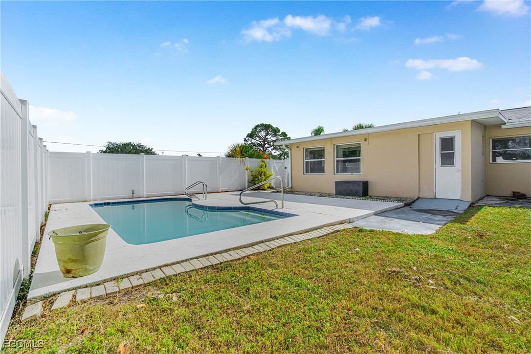 6004 Deming Avenue North Port, FL 34287 - Photo 29 of 32