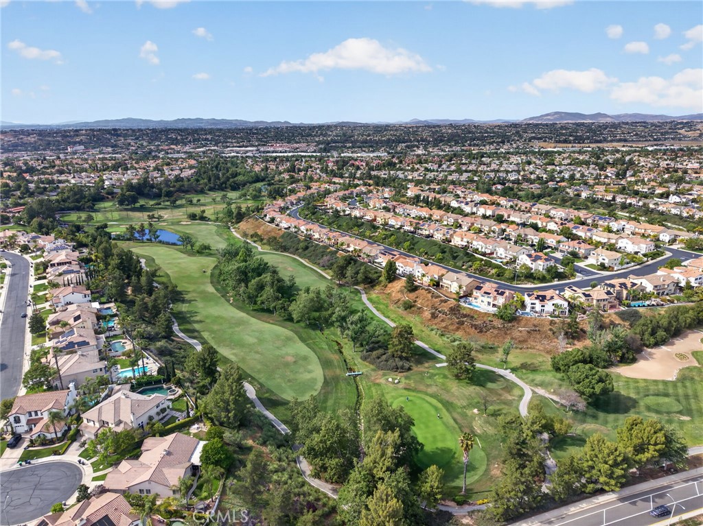 45136 Willowick Street Temecula, CA 92592 - Photo 63 of 75 an aerial view of a city