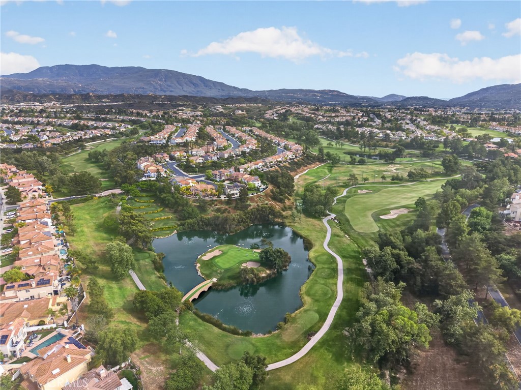 45136 Willowick Street Temecula, CA 92592 - Photo 71 of 75 a view of a lake in middle of the forest
