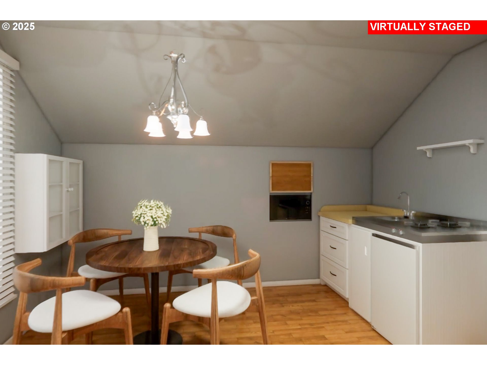 289 Harbor Street Florence, OR 97439 - Photo 31 of 47 a kitchen with a table and chairs in it