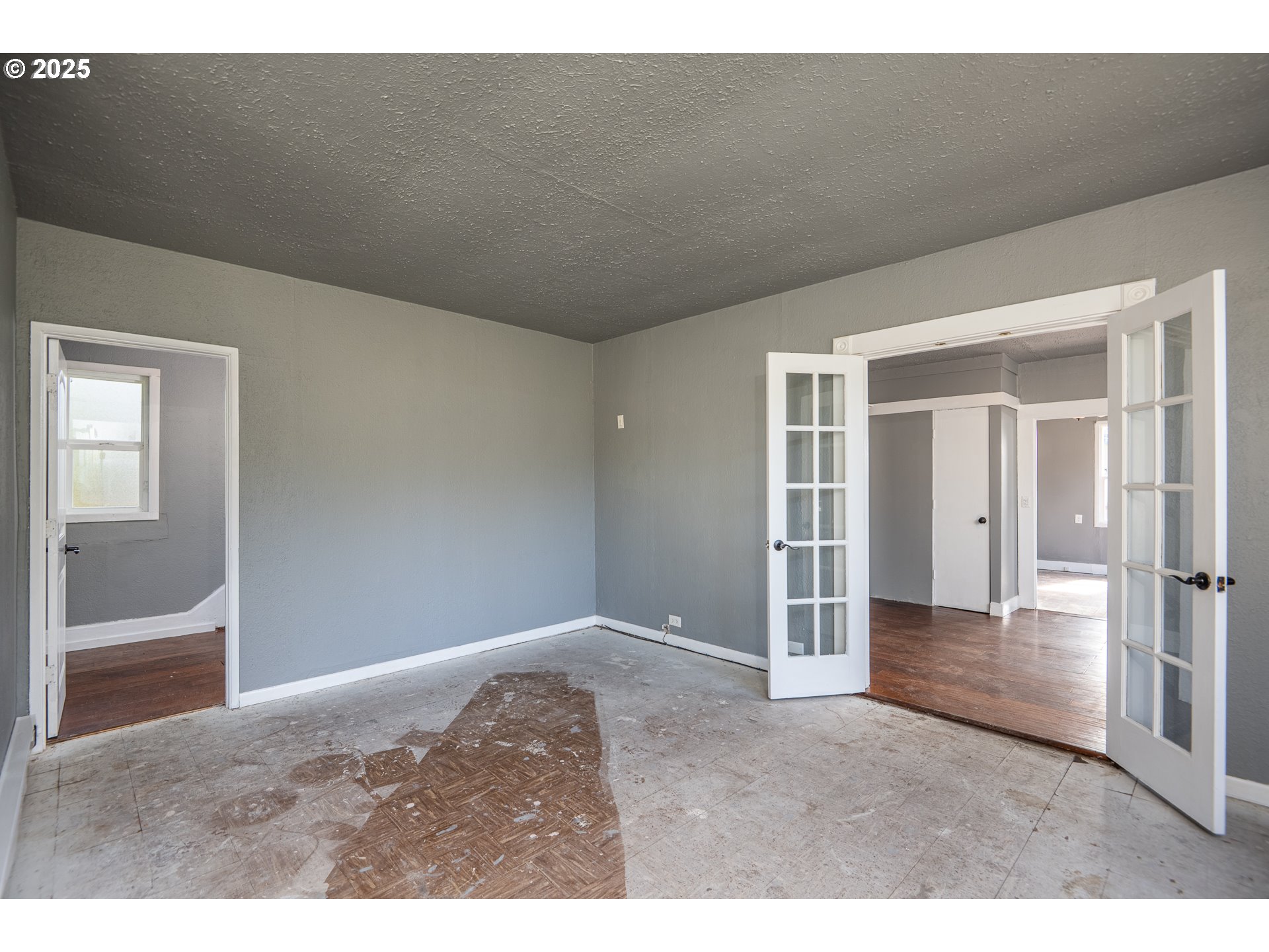 289 Harbor Street Florence, OR 97439 - Photo 10 of 47 view of empty room