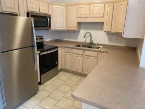 13070 West Bluemound Road, Unit 110 Elm Grove, WI 53122 - Photo 6 of 8 l2