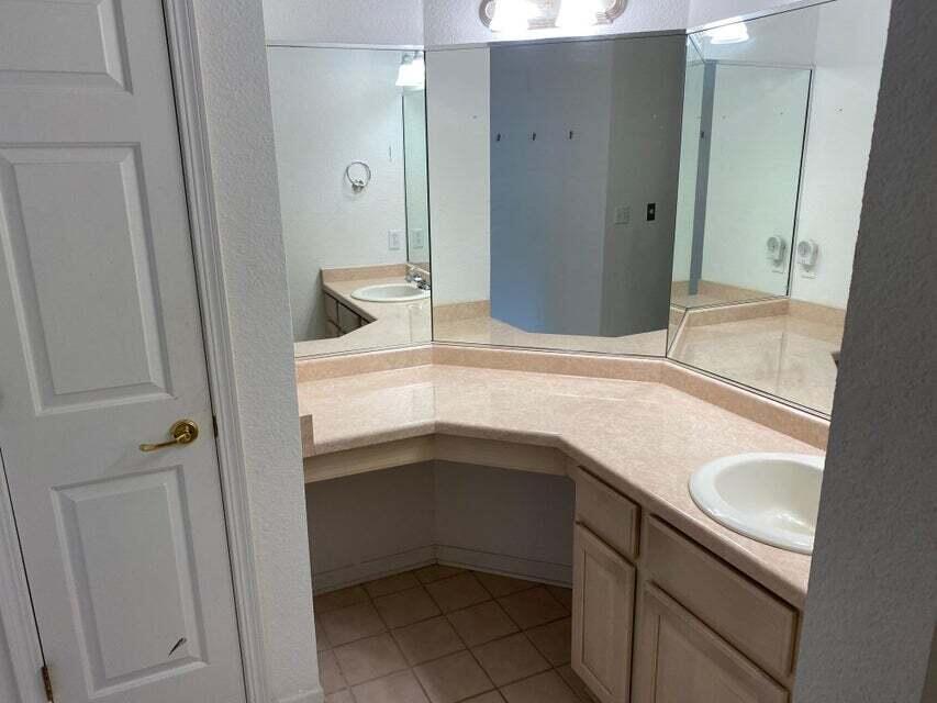 13070 West Bluemound Road, Unit 110 Elm Grove, WI 53122 - Photo 8 of 8 l12