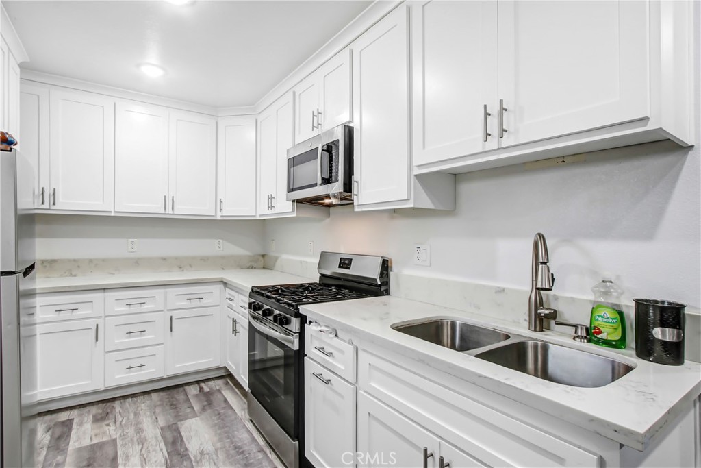 8426 Greenpoint Avenue Riverside, CA 92503 - Photo 13 of 24