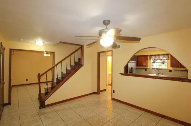 $279,900 | 1521 West Springcrest Circle, Lancaster, TX 75134