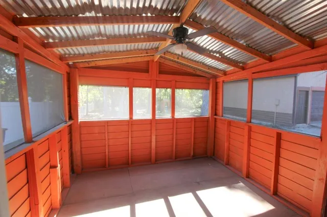 $279,900 | 1521 West Springcrest Circle, Lancaster, TX 75134