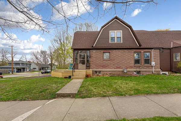 $425,000 | 101 Madison Street North, Northfield, MN 55057