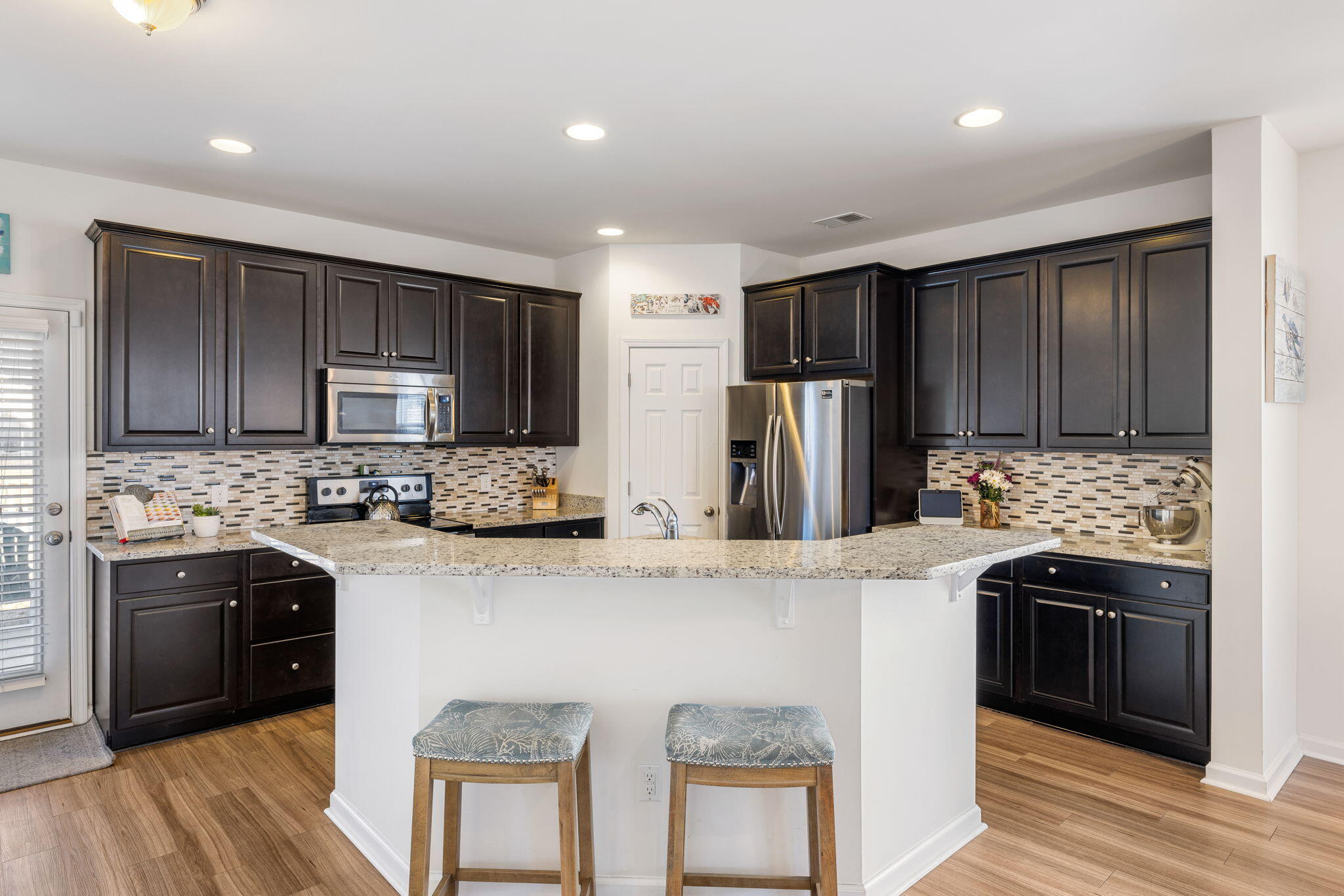 1148 Flyway Road Summerville, SC 29483 - Photo 3 of 19 Kitchen