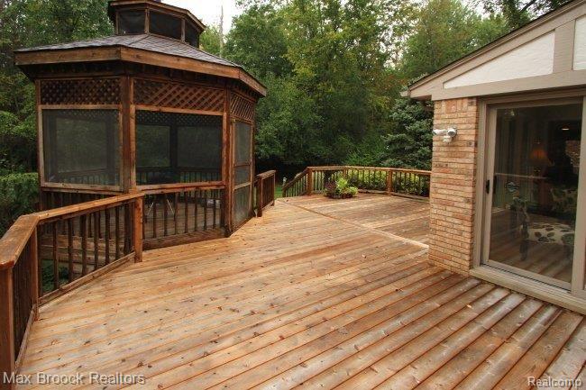 1579 Wakefield Court Rochester, MI 48306 - Photo 23 of 25 img3942