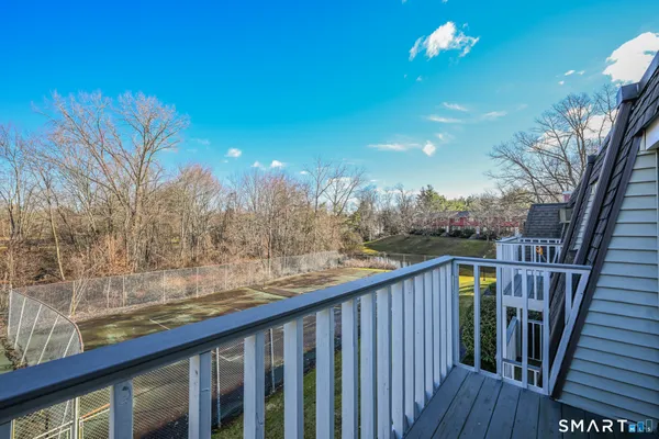 $184,900 | 168 Churchill Drive, Unit 168, Newington, CT 06111