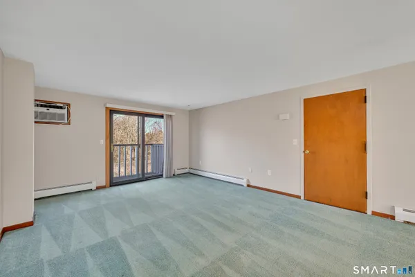 $184,900 | 168 Churchill Drive, Unit 168, Newington, CT 06111
