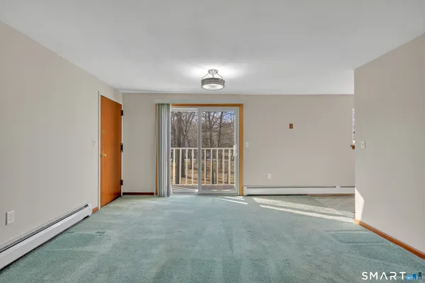 $184,900 | 168 Churchill Drive, Unit 168, Newington, CT 06111