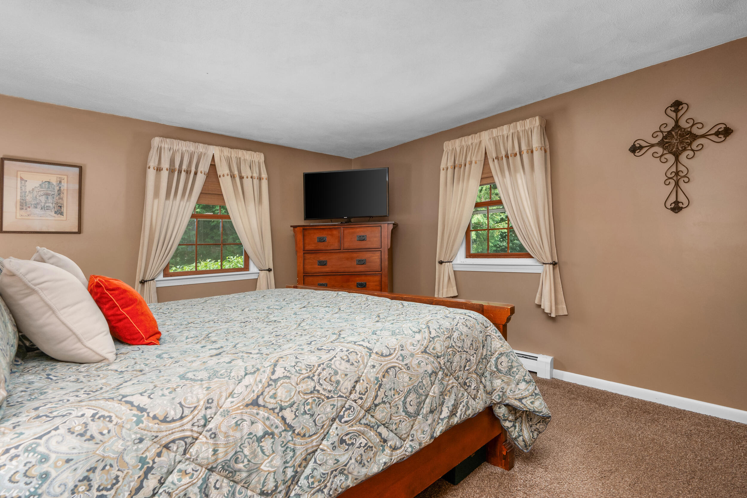 19 Shagbark Road Forestdale, MA 02644 - Photo 20 of 44 a bedroom with a bed and a window