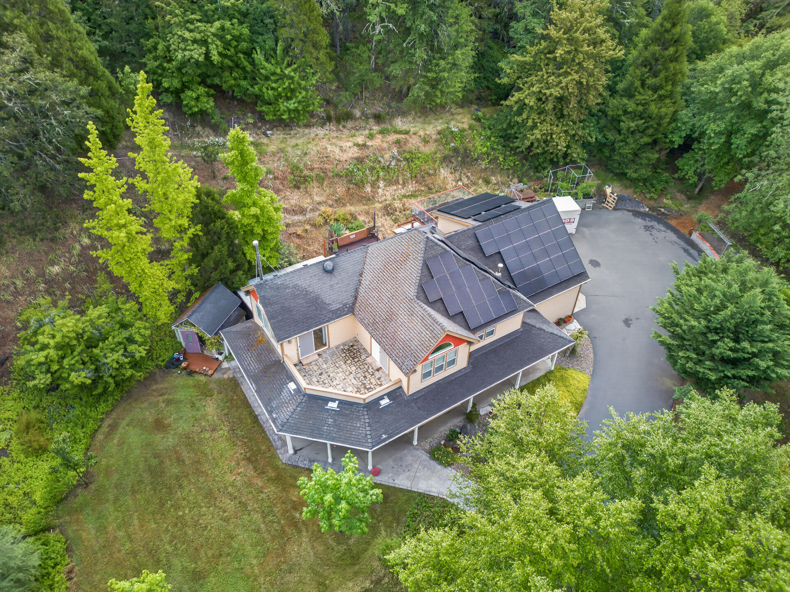 3773 Helms Road Grants Pass, OR 97527 - Photo 49 of 71 Gallery Image 49