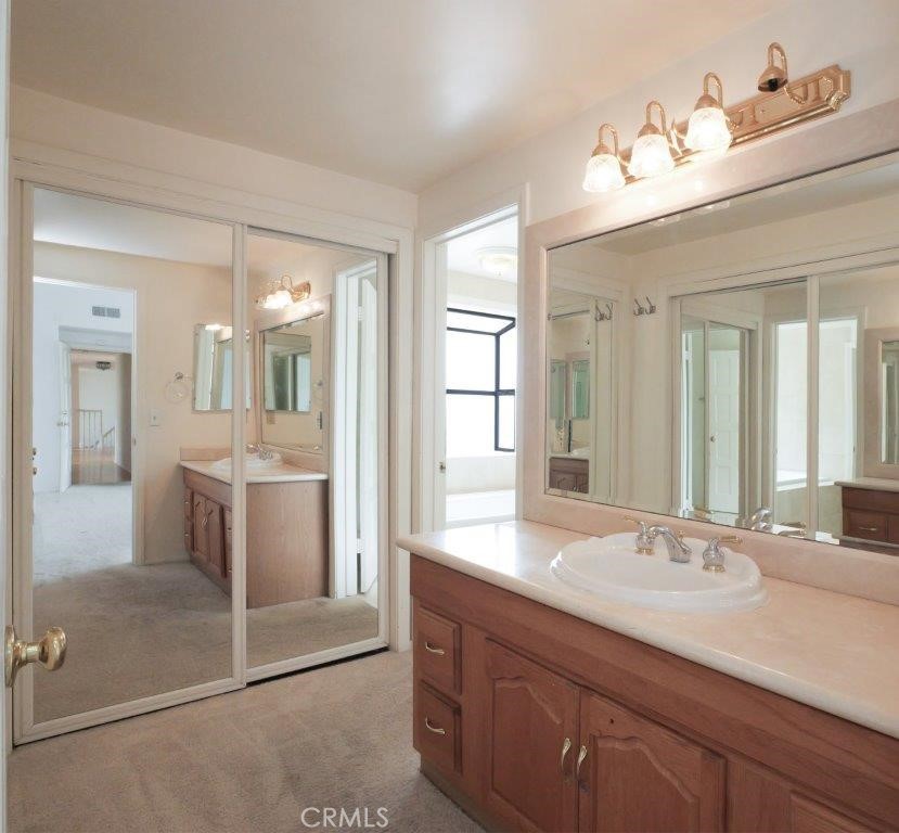 1 Yellow Brick Road Rancho Palos Verdes, CA 90275 - Photo 21 of 67 Primary Bath (Hers)