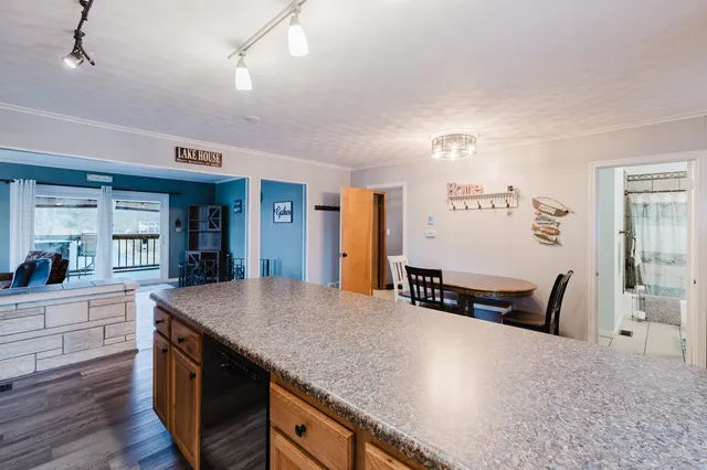 $345,000 | 13046 Lark Court, Creal Springs, IL 62922