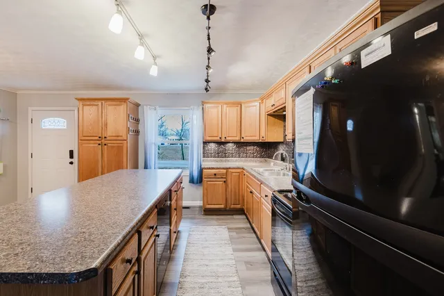 $345,000 | 13046 Lark Court, Creal Springs, IL 62922