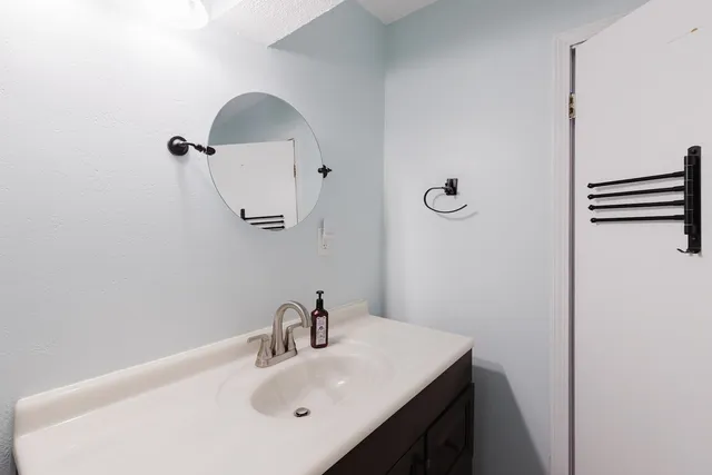 $345,000 | 13046 Lark Court, Creal Springs, IL 62922