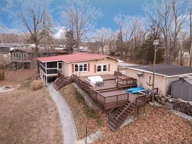 $345,000 | 13046 Lark Court, Creal Springs, IL 62922