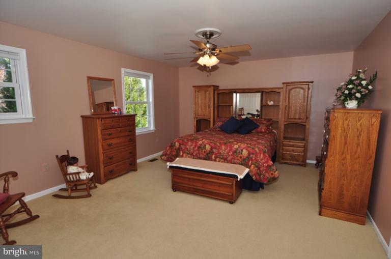 13380 Point Rider Lane Herndon, VA 20171 - Photo 27 of 30 Bedroom