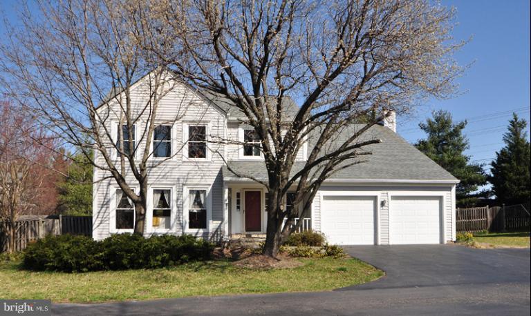 13380 Point Rider Lane Herndon, VA 20171 - Photo 30 of 30 Exterior (Front)