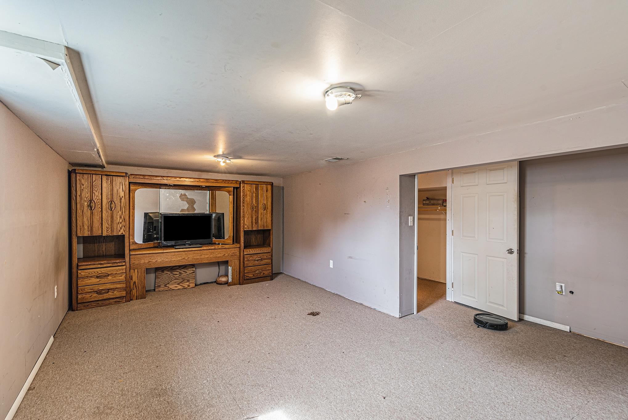 6362 Lucas Road Flint, MI 48506 - Photo 33 of 38 50104170-34.JPG