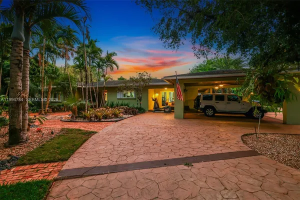 $3,150,000 | 9234 Southwest 112th Street, Miami, FL 33176