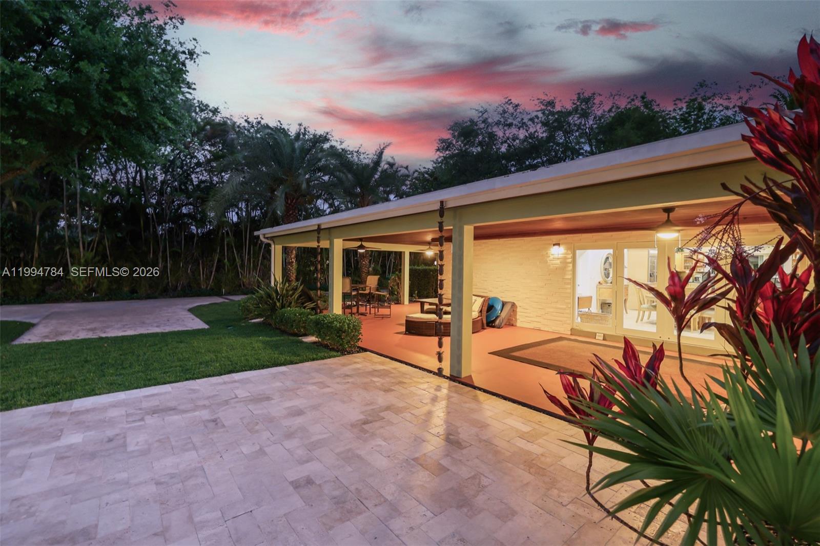 9234 Southwest 112th Street Miami, FL 33176 - Photo 13 of 54