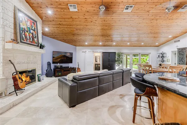 $3,150,000 | 9234 Southwest 112th Street, Miami, FL 33176