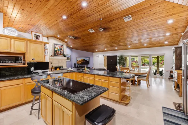 $3,150,000 | 9234 Southwest 112th Street, Miami, FL 33176