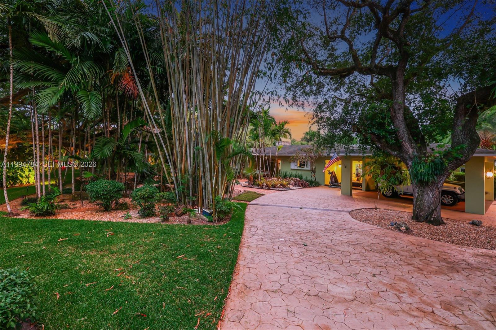 9234 Southwest 112th Street Miami, FL 33176 - Photo 5 of 54