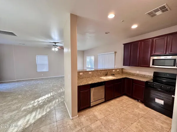$1,950 | 12972 North 88th Avenue, Peoria, AZ 85381