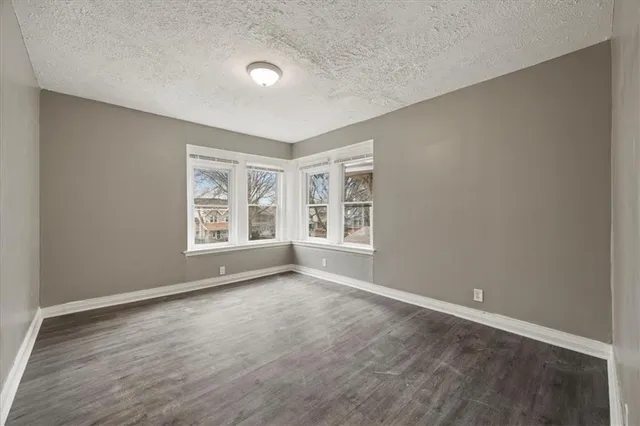 $260,000 | 3300 Benton Boulevard, Kansas City, MO 64128