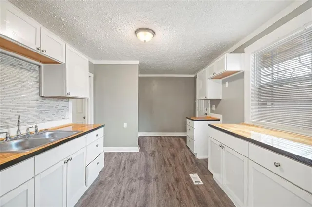 $260,000 | 3300 Benton Boulevard, Kansas City, MO 64128