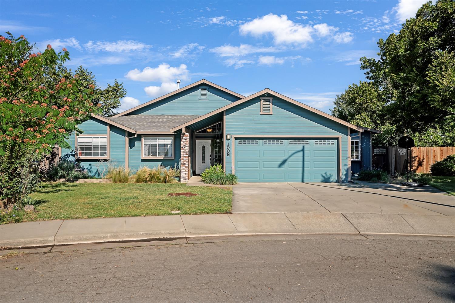 1008 Suffolk Court Winters, CA 95694 - Photo 1 of 30