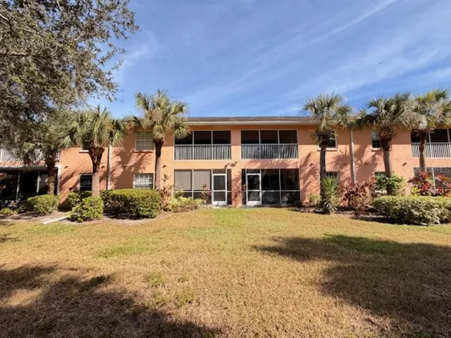 $139,400 | 19300 Water Oak Drive, Unit 105, Port Charlotte, FL 33948