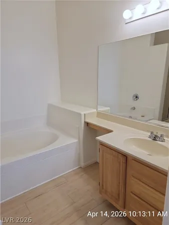 $1,225 | 5650 East Sahara Avenue, Unit 2007, Las Vegas, NV 89142