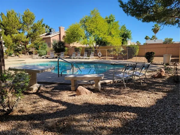 $1,225 | 5650 East Sahara Avenue, Unit 2007, Las Vegas, NV 89142