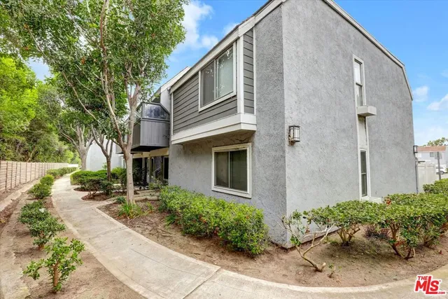 $745,000 | 82 Eagle, Unit 43, Irvine, CA 92604
