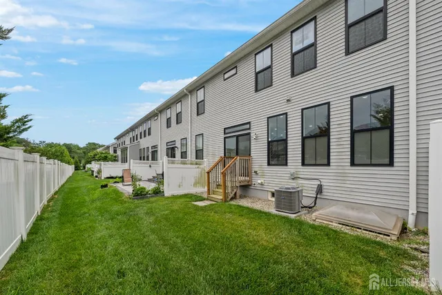 $3,475 | 30 Clover Lane, Monroe Township, NJ 08831