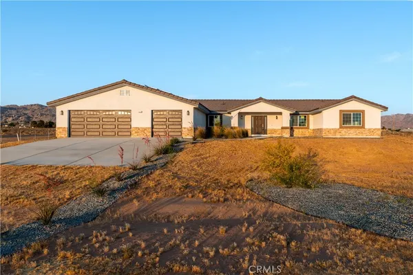 $625,000 | 16925 Nanticoke Road, Apple Valley, CA 92307