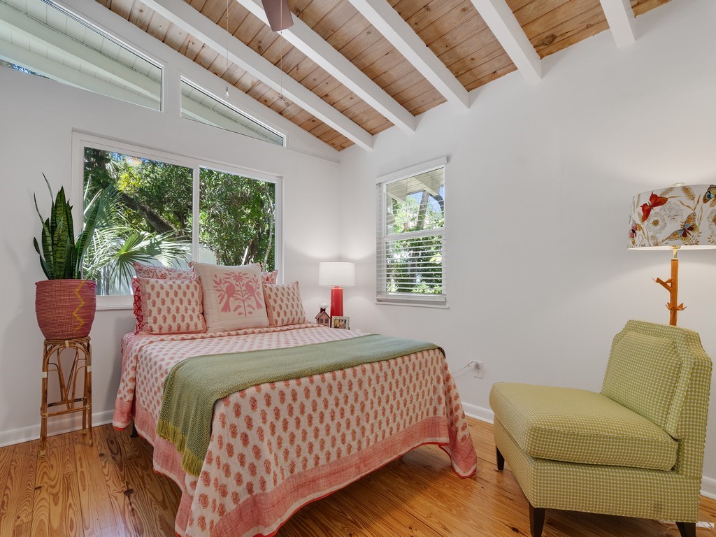 1930 West Shell Lane Vero Beach, FL 32963 - Photo 17 of 36