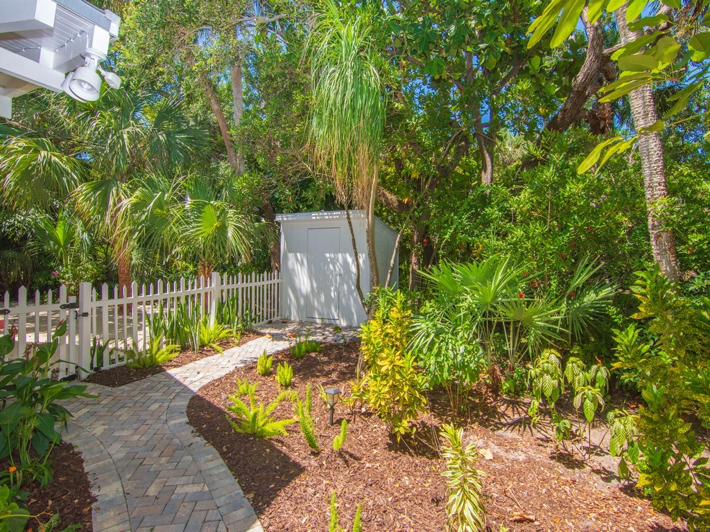 1930 West Shell Lane Vero Beach, FL 32963 - Photo 20 of 36
